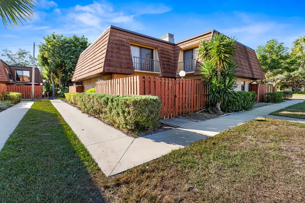 1402 Nebraska Avenue Fort Pierce FL 34950