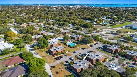 1402 Nebraska Avenue Fort Pierce FL 34950