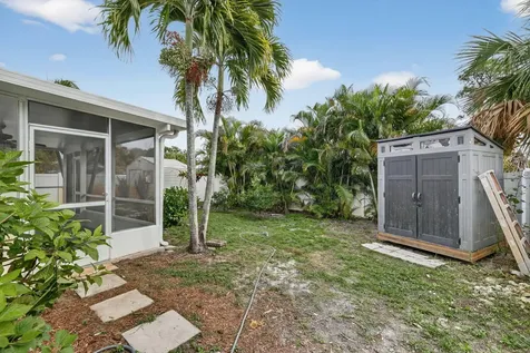 607 Se Cortez Avenue Stuart FL 34994