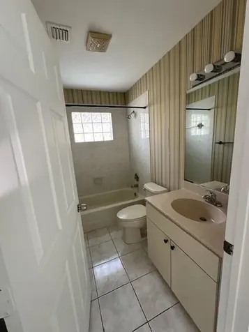 4172 Pine Hollow Circle Greenacres FL 33463