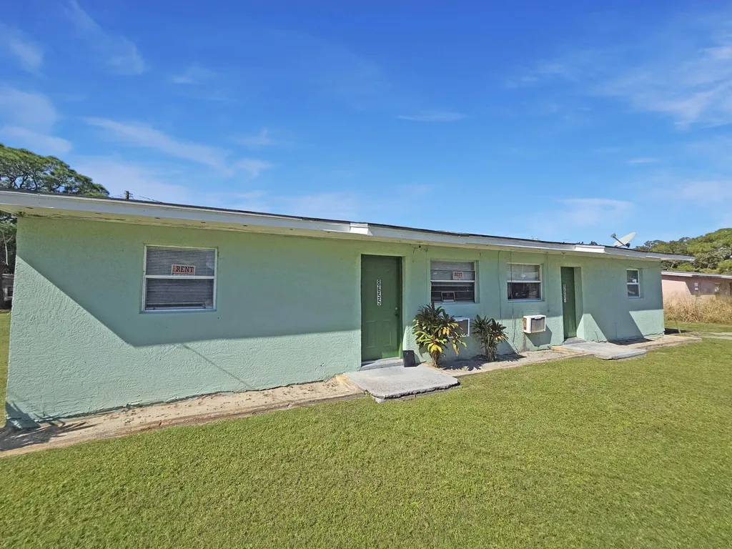 8656 64th Court Vero Beach FL 32967