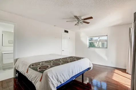 42 Burgundy A Delray Beach FL 33484