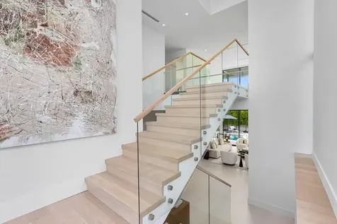 1099 Ne 4th Avenue Boca Raton FL 33432