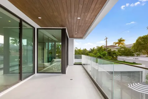 1099 Ne 4th Avenue Boca Raton FL 33432
