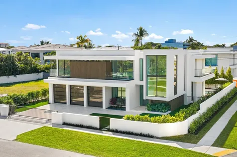 1099 Ne 4th Avenue Boca Raton FL 33432