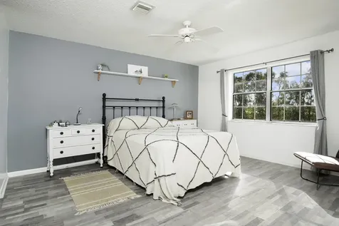 1203 S Lakes End Drive Fort Pierce FL 34982