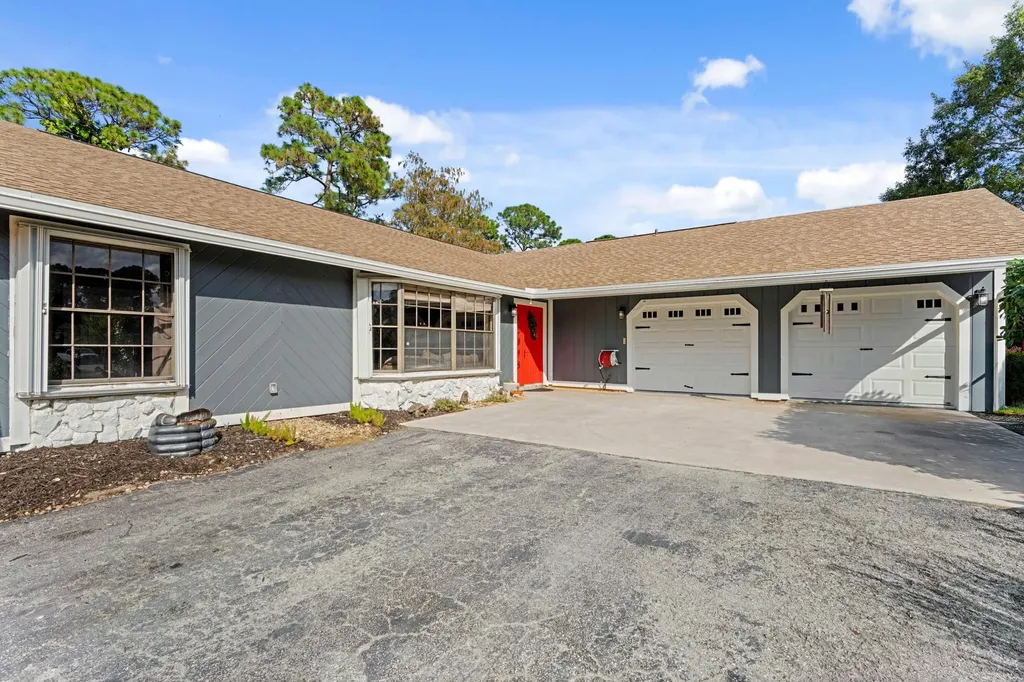 12895 53rd Road The Acreage FL 33411