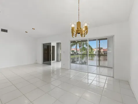 14383 Via Royale Delray Beach FL 33446