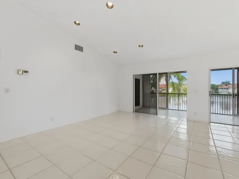 14383 Via Royale Delray Beach FL 33446