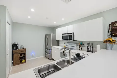 5292 Pine Meadows Road Lake Worth FL 33463