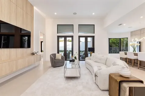 1740 Sw 2nd Avenue Boca Raton FL 33432