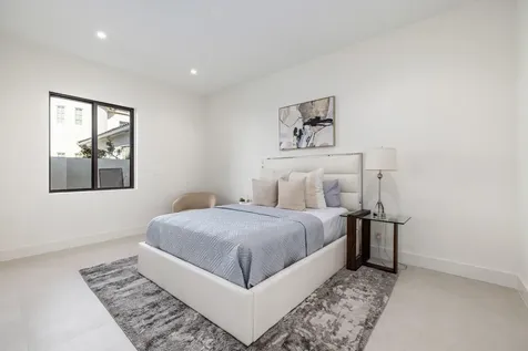 1740 Sw 2nd Avenue Boca Raton FL 33432