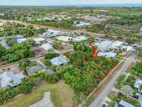9156 SE Mars Street Hobe Sound FL 33455