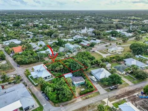 9156 SE Mars Street Hobe Sound FL 33455