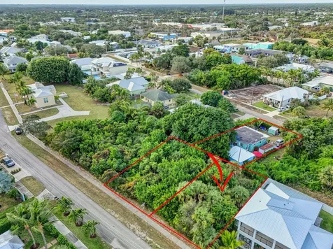 9156 SE Mars Street Hobe Sound FL 33455