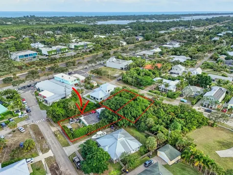9156 SE Mars Street Hobe Sound FL 33455