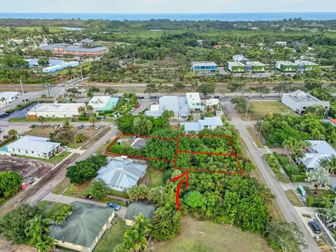 9156 SE Mars Street Hobe Sound FL 33455