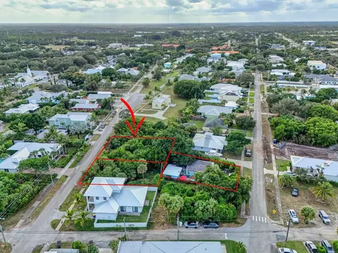 9156 SE Mars Street Hobe Sound FL 33455