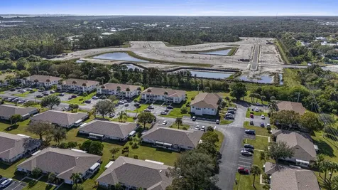 1203 S Lakes End Drive Fort Pierce FL 34982