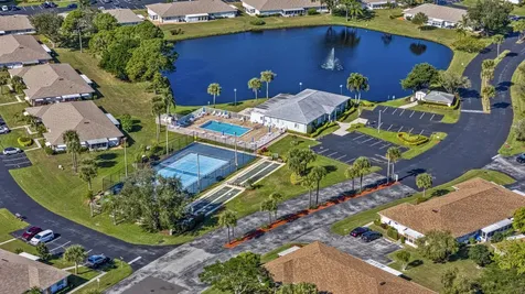 1203 S Lakes End Drive Fort Pierce FL 34982