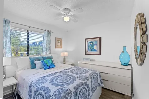 3138 Via Poinciana Lake Worth FL 33467
