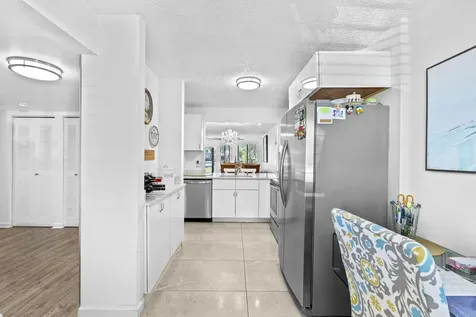 3138 Via Poinciana Lake Worth FL 33467