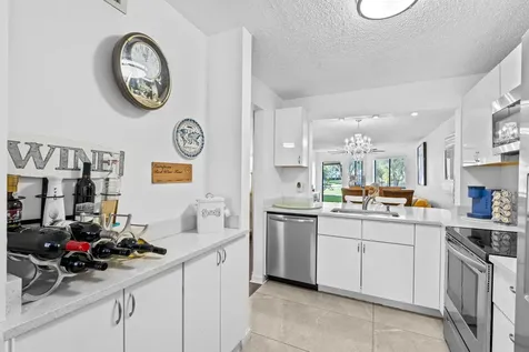 3138 Via Poinciana Lake Worth FL 33467