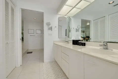 1540 Gulf Boulevard Clearwater FL 33767