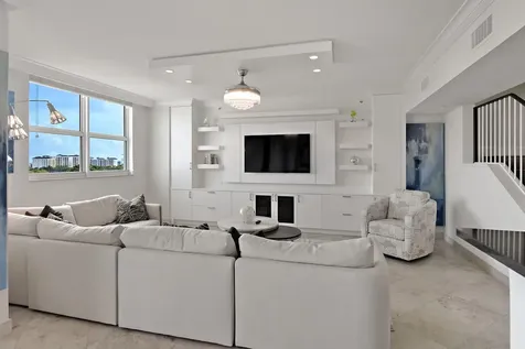 99 Se Mizner Boulevard Boca Raton FL 33432
