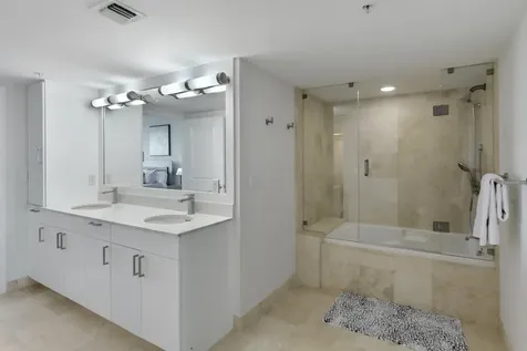 99 Se Mizner Boulevard Boca Raton FL 33432