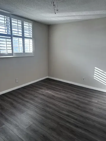 1040 Se 4th Avenue Deerfield Beach FL 33441