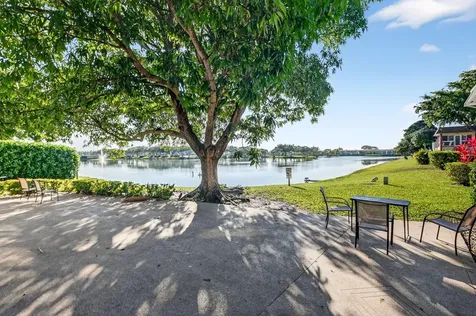 94 Stratford G West Palm Beach FL 33417