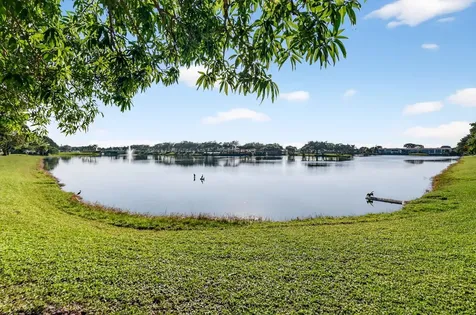94 Stratford G West Palm Beach FL 33417