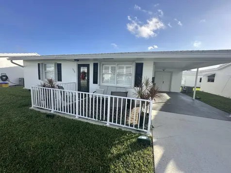 2390 Sw 13th Avenue Boynton Beach FL 33426