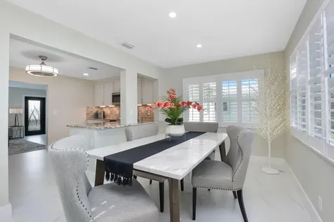 2390 Sw 13th Avenue Boynton Beach FL 33426