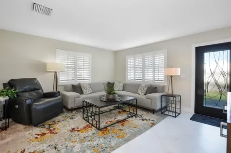 2390 Sw 13th Avenue Boynton Beach FL 33426