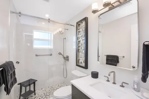 2390 Sw 13th Avenue Boynton Beach FL 33426