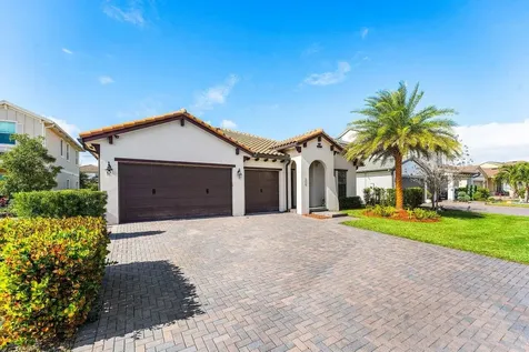 1119 Arrowhead Point Road Loxahatchee FL 33470