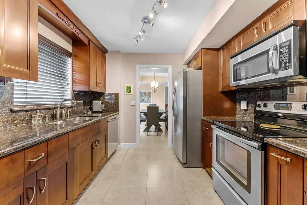 6300 Nw 2nd Avenue Boca Raton FL 33487