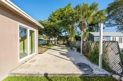 1349 9th Street West Palm Beach FL 33401