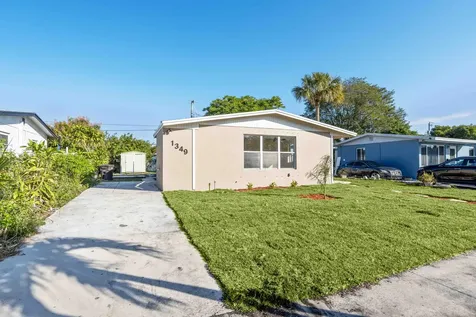 1349 9th Street West Palm Beach FL 33401