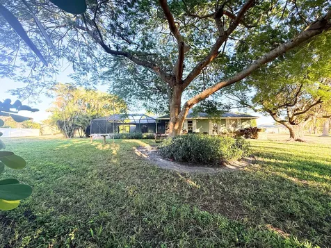 2092 Se Allamanda Drive Port Saint Lucie FL 34952