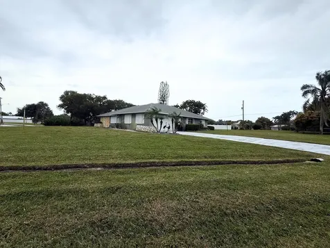 2092 Se Allamanda Drive Port Saint Lucie FL 34952