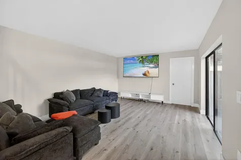 701 7th Lane Palm Beach Gardens FL 33418