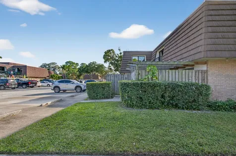 701 7th Lane Palm Beach Gardens FL 33418