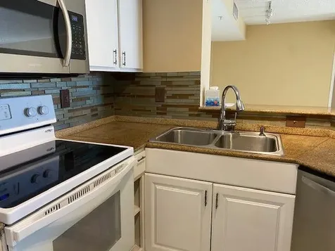 1000 Scotia Drive Hypoluxo FL 33462