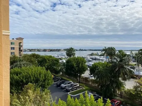 1000 Scotia Drive Hypoluxo FL 33462