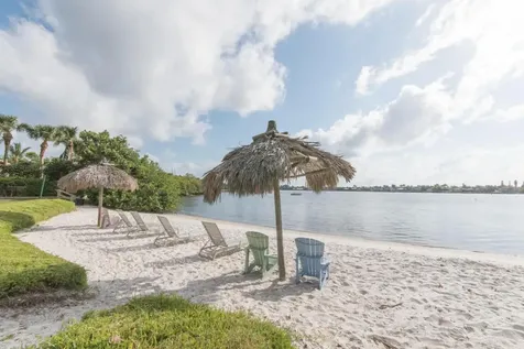 1000 Scotia Drive Hypoluxo FL 33462