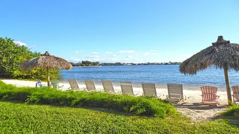 1000 Scotia Drive Hypoluxo FL 33462