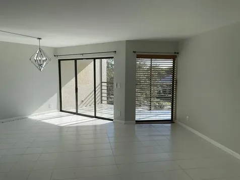 5751 Camino Del Sol Boca Raton FL 33433